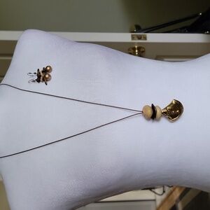 Elegant Gold and Black Pendant Necklace and Earring Set